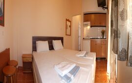 Poppis Studios, Kallithea, Kassandra, first floor