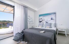 Muses Studios, Potos, Thassos