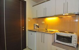 Muses Studios, Potos, Thassos