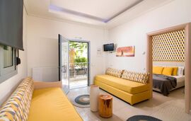 Muses Studios, Potos, Thassos