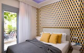 Muses Studios, Potos, Thassos