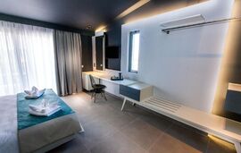 Muses Studios, Potos, Thassos