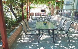 Muses Studios, Potos, Thassos