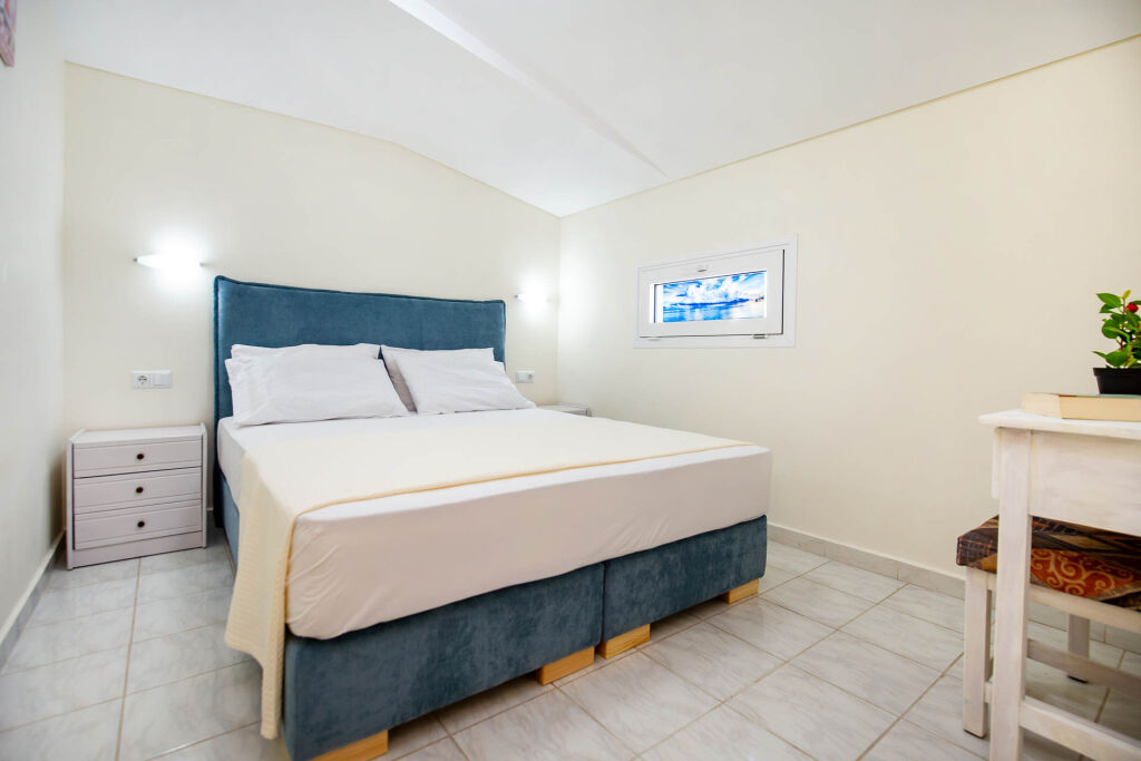 Kalogeraki Villa, Potos, Thassos, 4 Bed Apartment