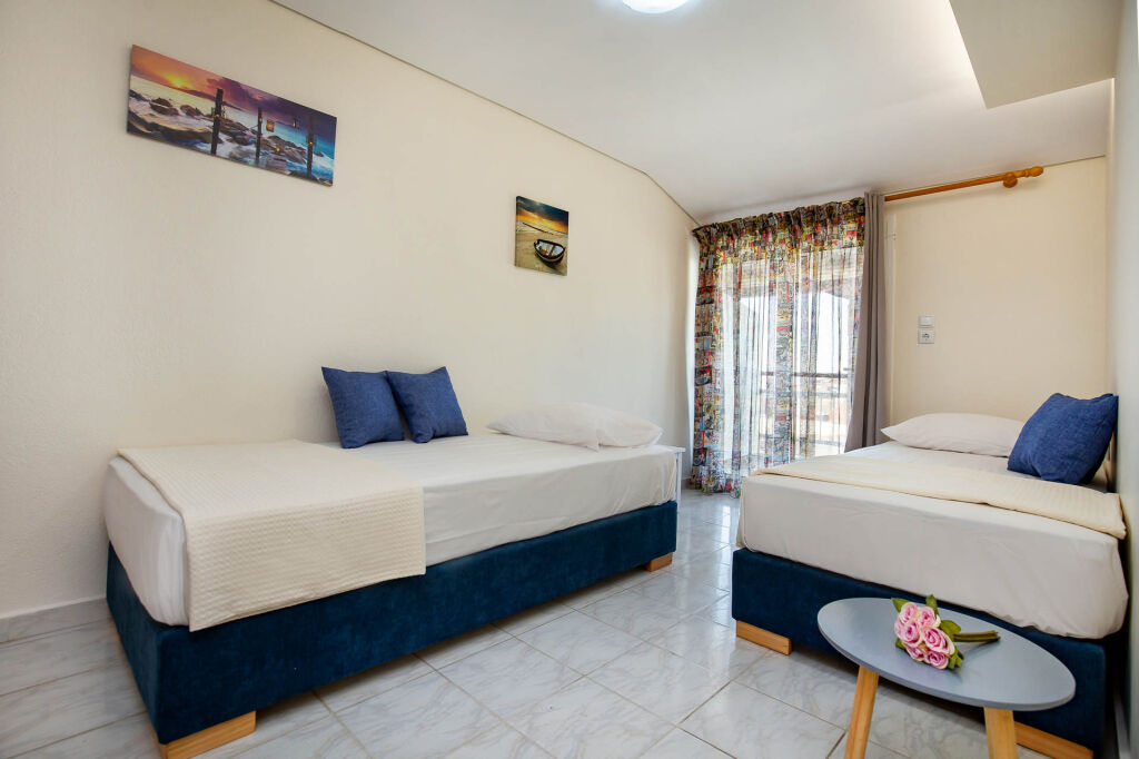 Kalogeraki Villa, Potos, Thassos, 4 Bed Apartment