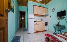 rena house vourvourou sithonia 4 bed apartment 3