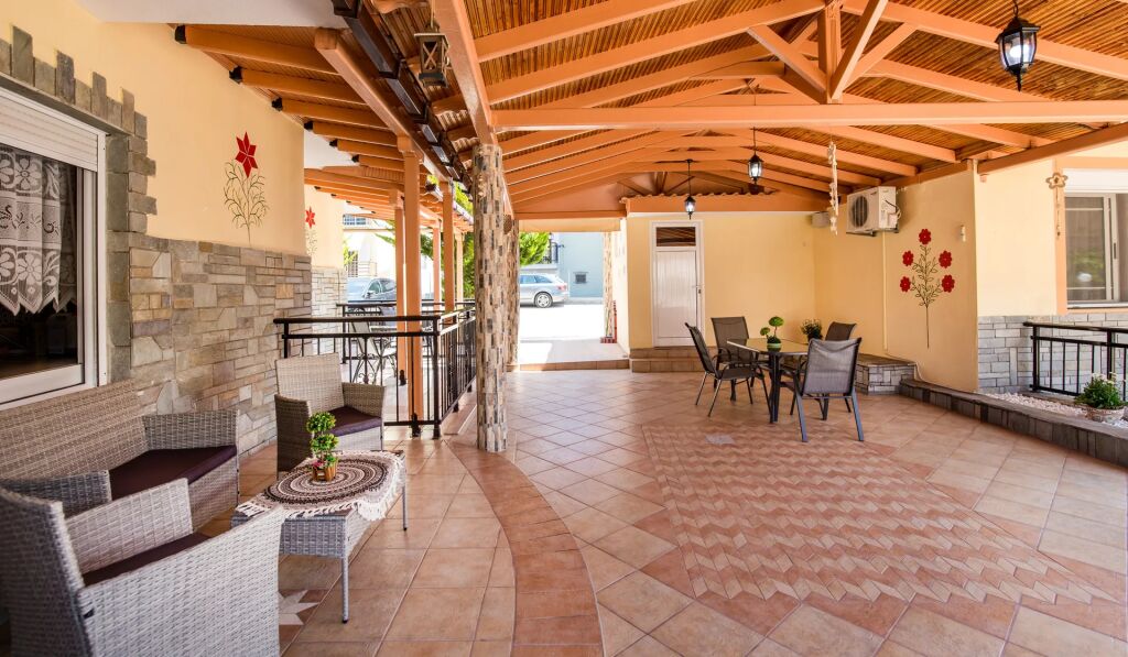 Markos Studios, Potos, Thassos