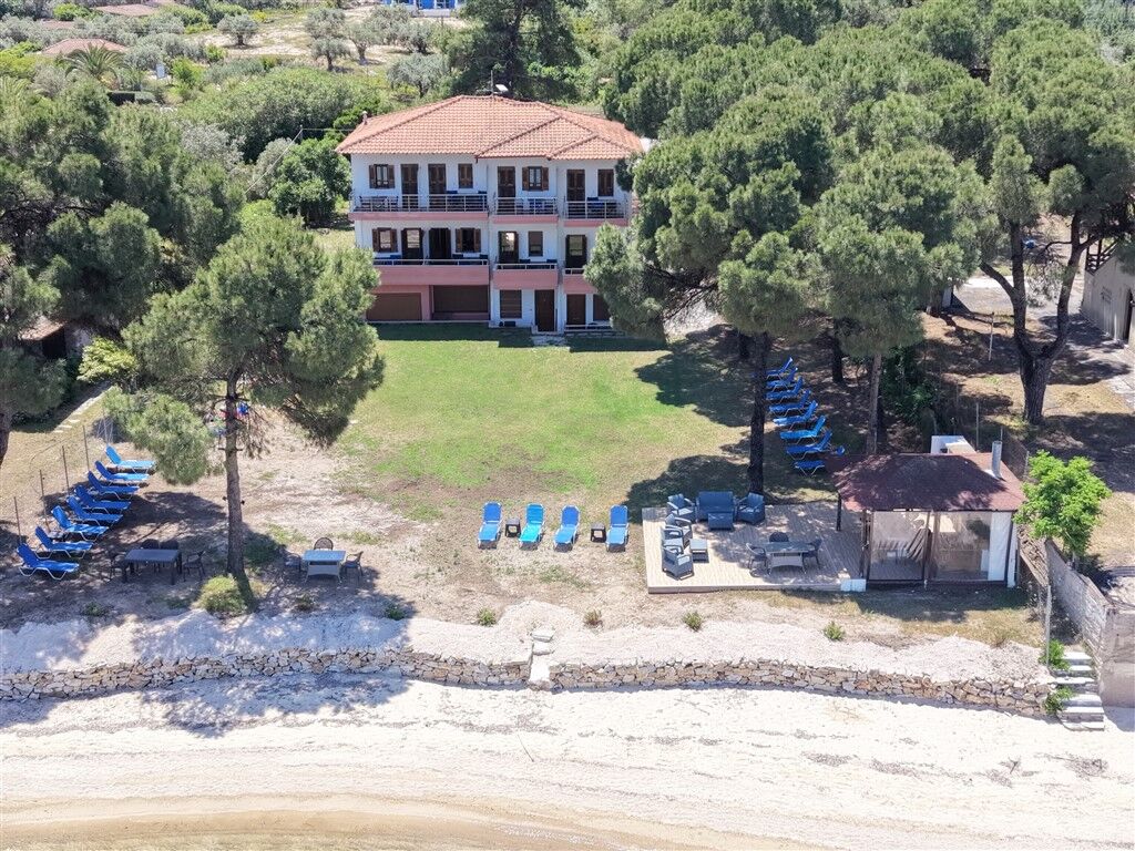 Efi Studios, Vourvourou, Sithonia