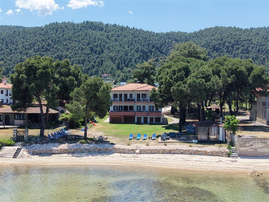 Efi Studios, Vourvourou, Sithonia