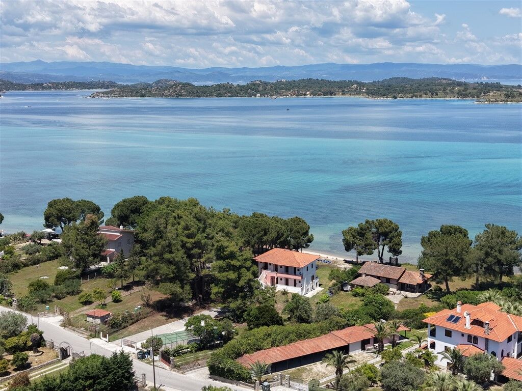 Efi Studios, Vourvourou, Sithonia