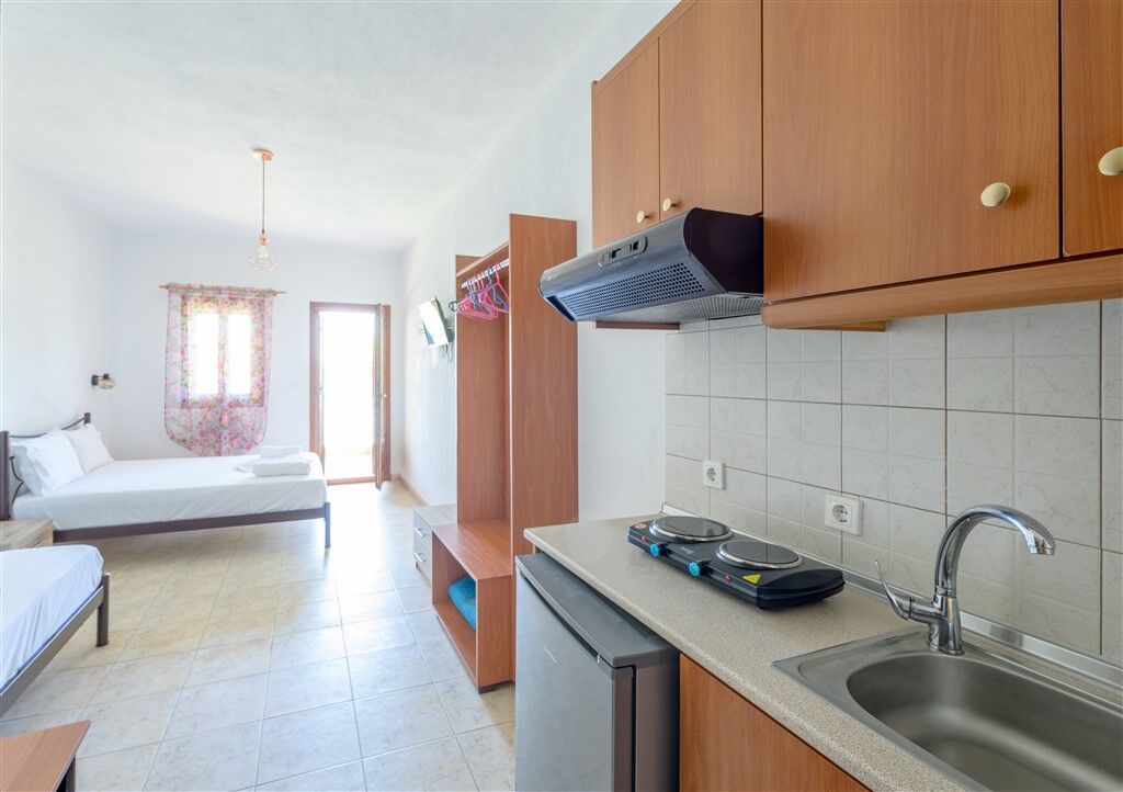 Efi Studios, Vourvourou, Sithonia
