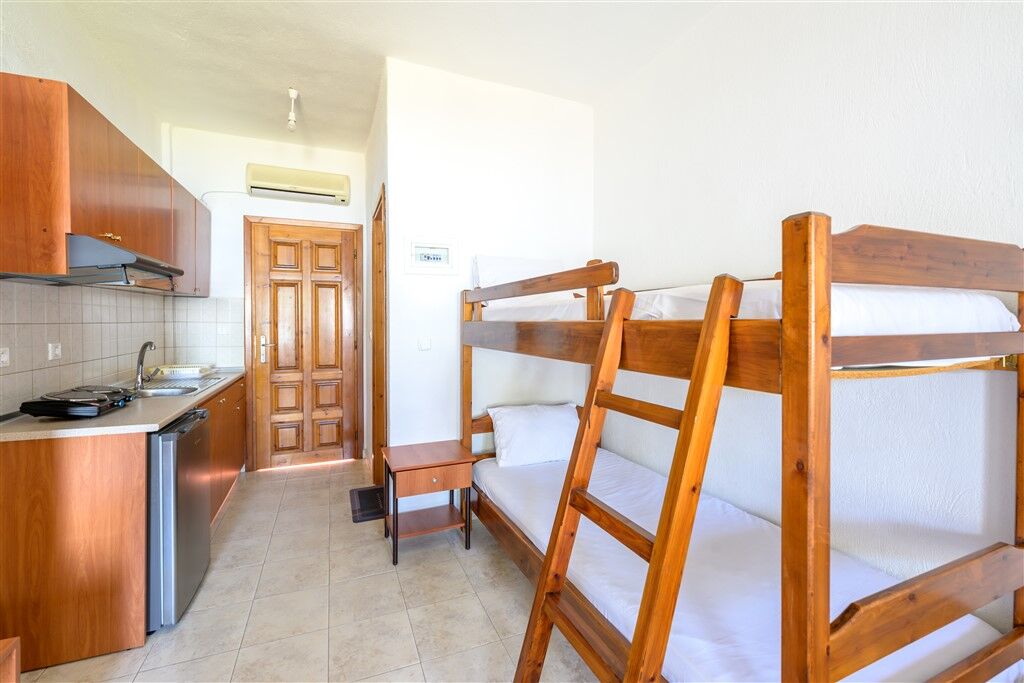 Efi Studios, Vourvourou, Sithonia