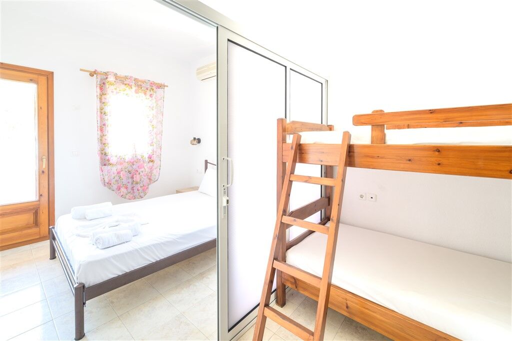 Efi Studios, Vourvourou, Sithonia
