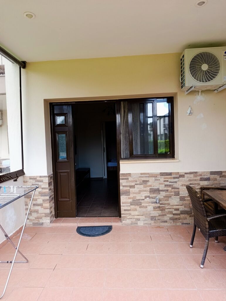 Bella Maria Villa, Metamorfosi, Sithonia