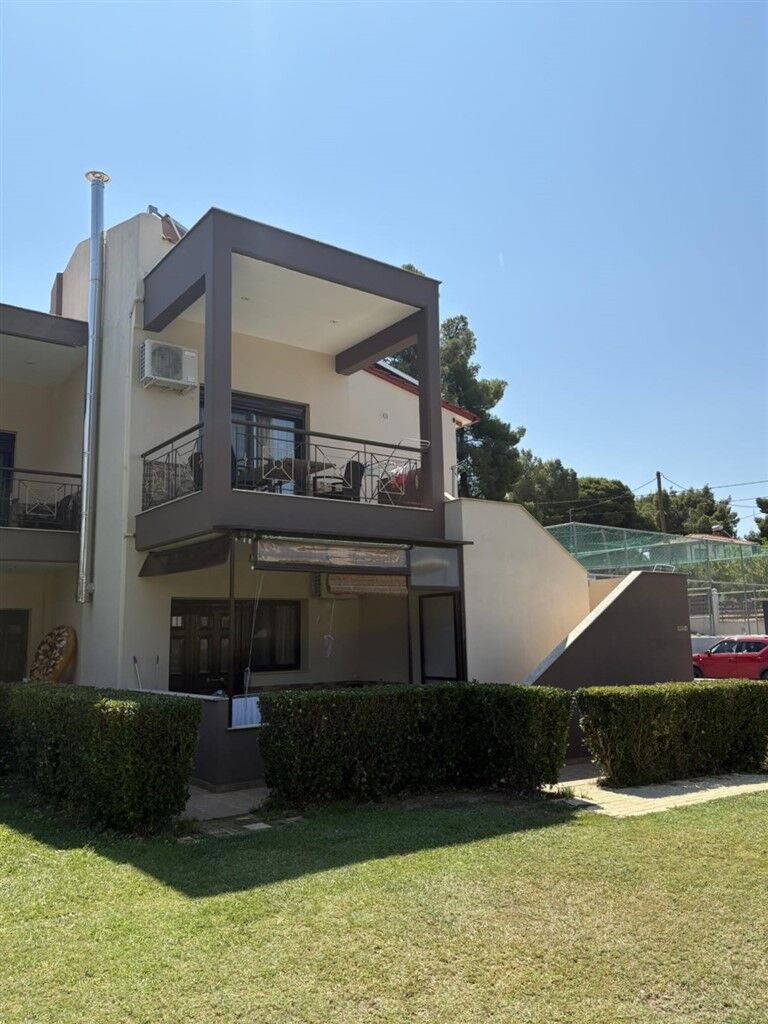 Bella Maria Villa, Metamorfosi, Sithonia