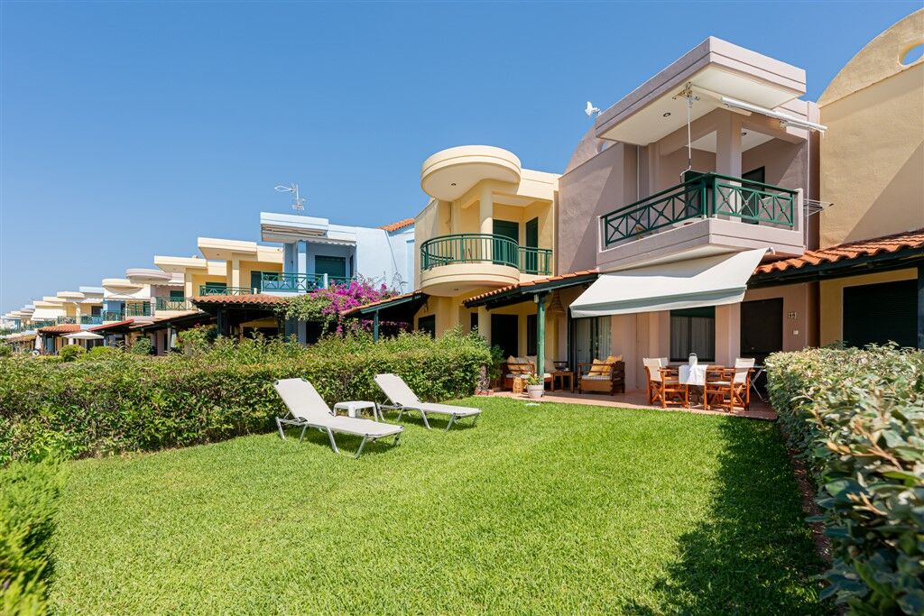 Eva's Houses, Nikiti, Sithonia