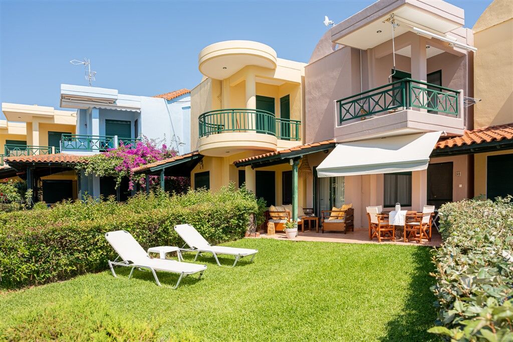 Eva's Houses, Nikiti, Sithonia