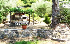 Αlexander Ηaus, Νikiti, Sithonia