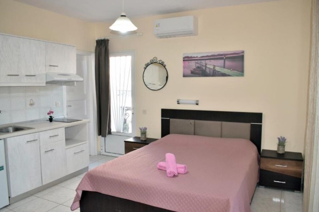 Fotini's Studios, Toroni, Sithonia