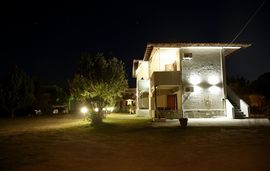 anna pousi studios ormos panagias sithonia 18