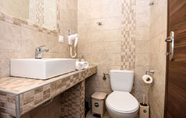 anna pousi studios ormos panagias sithonia 5 bed duplex apartment 9