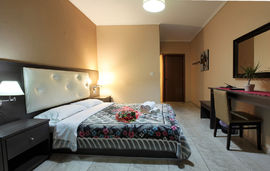 Epavli Studios, Nea Kallikratia, Kassandra, 2 Bed Room, Side Sea View, BB