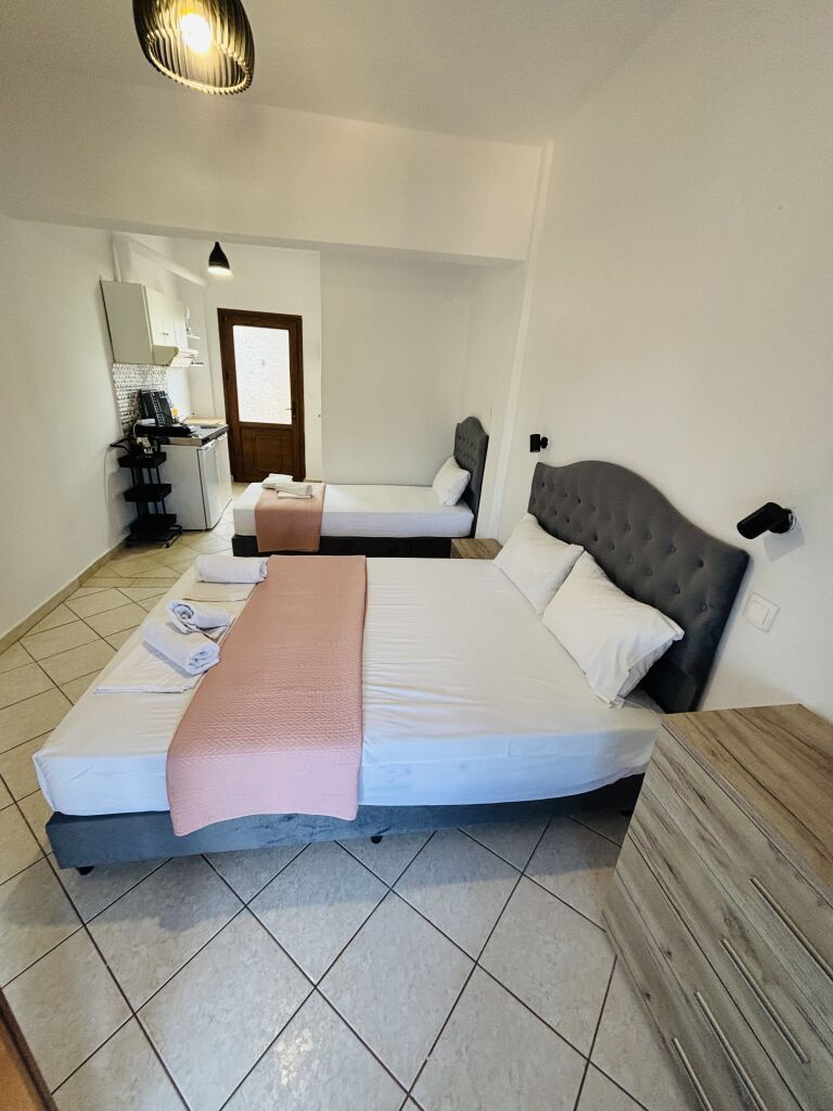 Litsa Studios, Pefkari, Thassos