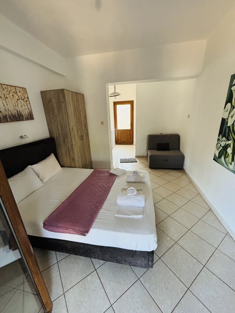 Litsa Studios, Pefkari, Thassos