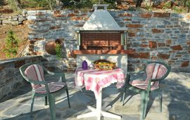 violeta house milina pelion 8