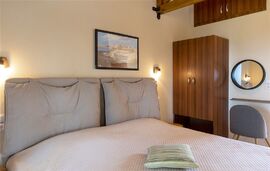 Elena's Studios, Vourvourou, Sithonia, 4 Bed Apartment, Second Floor