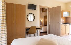 Elena's Studios, Vourvourou, Sithonia, 4 Bed Apartment, Second Floor