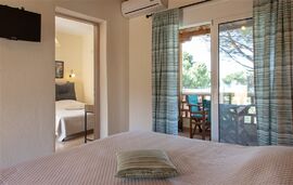 Elena's Studios, Vourvourou, Sithonia, 4 Bed Apartment, Second Floor