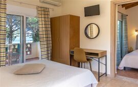 Elena's Studios, Vourvourou, Sithonia, 4 Bed Apartment, Second Floor