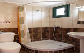 Elena's Studios, Vourvourou, Sithonia, 4 Bed Apartment, Second Floor