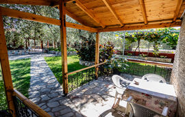 Ta 4 Adelfia Rooms, Skala Rachoni, Thassos