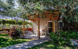 Ta 4 Adelfia Rooms, Skala Rachoni, Thassos