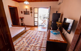 Ta 4 Adelfia Rooms, Skala Rachoni, Thassos