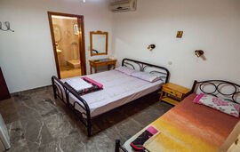 Ta 4 Adelfia Rooms, Skala Rachoni, Thassos