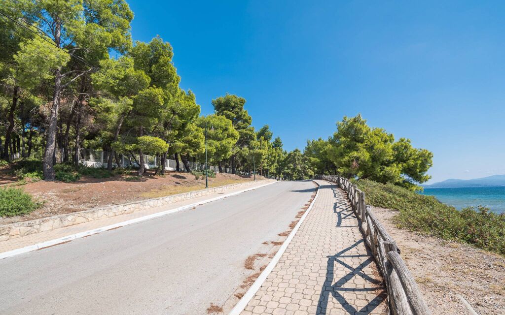 Metamorfosi, Metamorfosi, Sithonia vazdušna banja