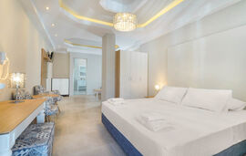 Golden Sand Hotel, Golden Beach, Thassos, 4 Bed Room, Deluxe - Suite