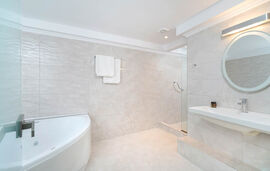 Golden Sand Hotel, Golden Beach, Thassos, 4 Bed Room, Deluxe - Suite