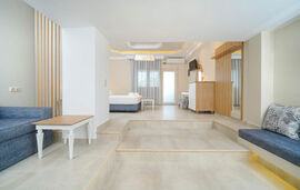 Golden Sand Hotel, Golden Beach, Thassos, 4 Bed Room, Deluxe - Suite