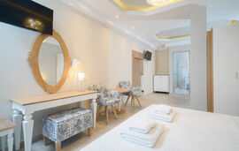 Golden Sand Hotel, Golden Beach, Thassos, 4 Bed Room, Deluxe - Suite