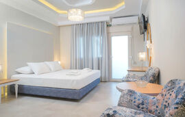 Golden Sand Hotel, Golden Beach, Thassos, 4 Bed Room, Deluxe - Suite