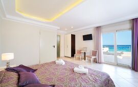 Golden Sand Hotel, Golden Beach, Thassos, 3 Bed Room, Junior Sea View - Suite