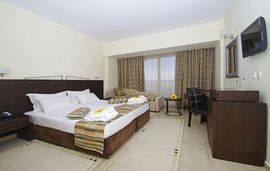 cronwell platamon hotel platamonas pieria doubles standard room 2