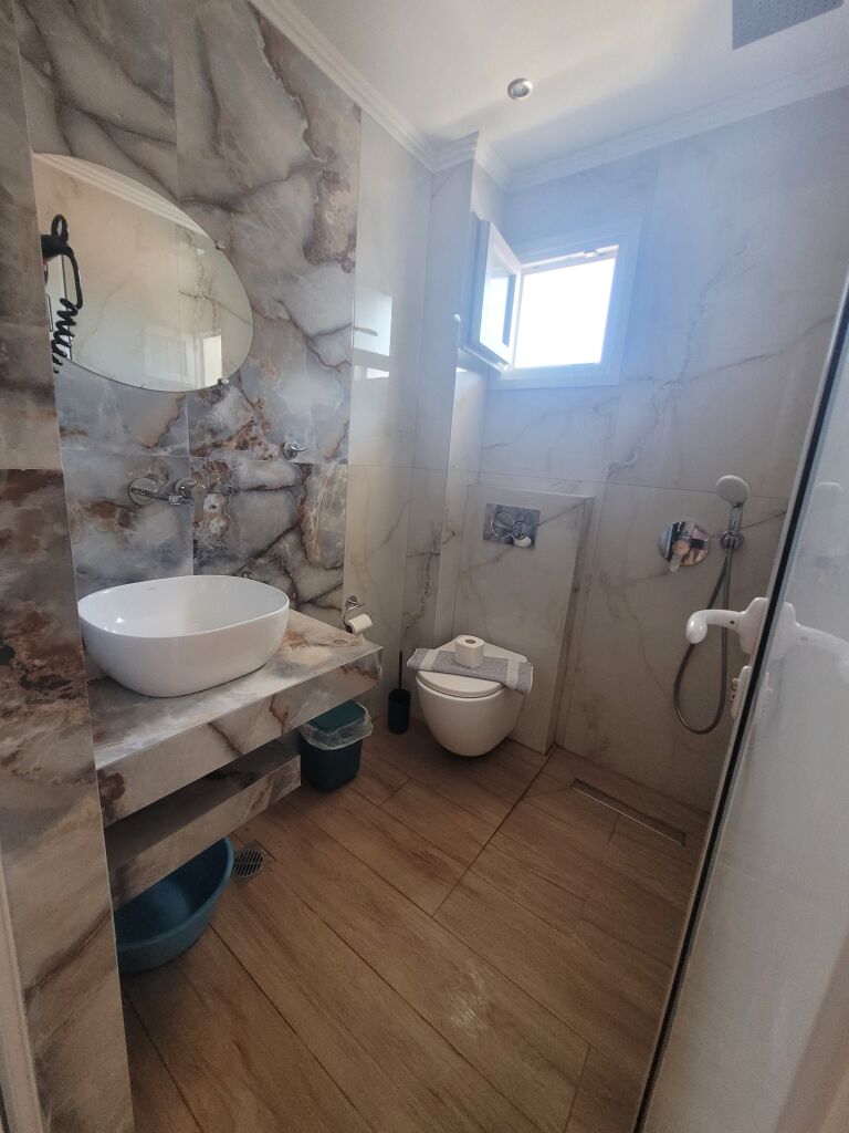 Evi's Seasons Studios, Sarti, Sithonia