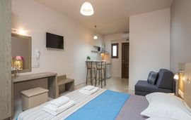 Sirens Fresh Studios, Limenas, Thassos, 2 Bed Studio, Pool View