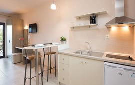 Sirens Fresh Studios, Limenas, Thassos, 2 Bed Studio, Pool View