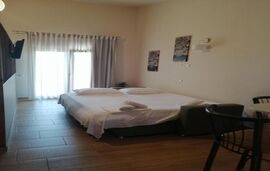 Sirens Fresh Studios, Limenas, Thassos, 4 Bed Studio, Family, Pool View